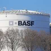 Blick auf die BASF in Ludwigshafen