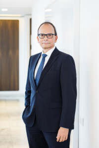 Presse- und PR-Portraits der.Rechtsanwälte von NOERR LLP.Motiv:.Herr MARTIN KLEINSCHMITT,.Rechtsanwalt bei Noerr LLP.in Berlin,.Charlottenstraße 57.10117 Berlin Deutschland.- APPROVAL .- NOT READY TO PUBLISH.digital fotografiert, 27 x 41 cm, 300dpi + 41 x 62 cm, 300 dpiAPPROVAL.nicht retuschiert.Not Ready To Print.nur für interne LayoutzweckeFoto: Steffen Jänicke 2017.Rechte gemaess Vereinbarung.
