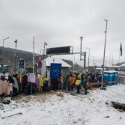 Exclusive - Ukrainian refugees at the Kroscienko border crossing in the Lesser Carpathians at the south of Poland. People in cars wait for days, people on foot wait 6 to 8 hours in ukrainian side. Kroscienko, Ukraine, on February 28, 2022. Photo by Nathan Laine/ABACAPRESS.COM