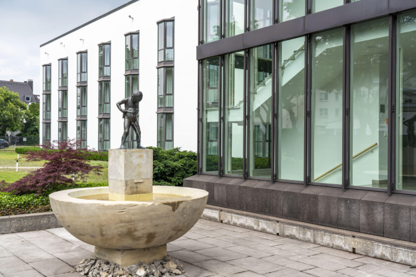 Haniel Campus, mit der Haniel Akademie, Unternehmungsverwaltung und Gästehaus, im Hafenstadtteil Duisburg-Ruhrort,  NRW, Deutschland,