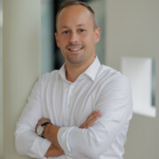 ukas Pinegger_Head of Legal & Corporate Services XAL