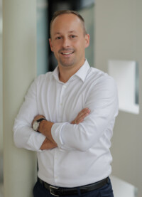 ukas Pinegger_Head of Legal & Corporate Services XAL